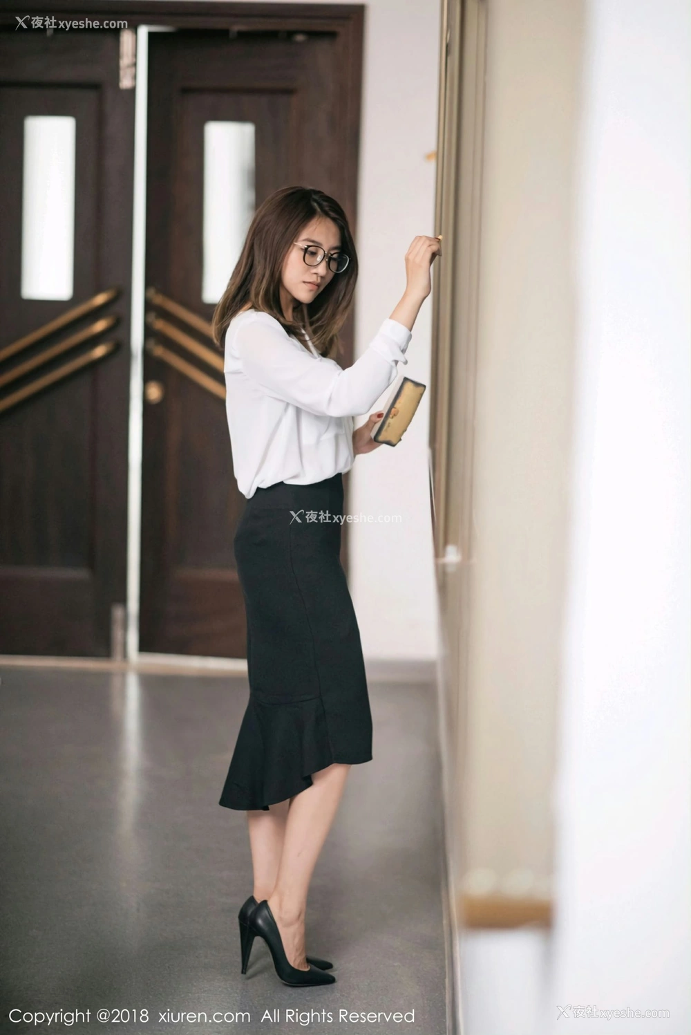1P - [XiuRen秀人网] No.1267 许诺Sabrina
