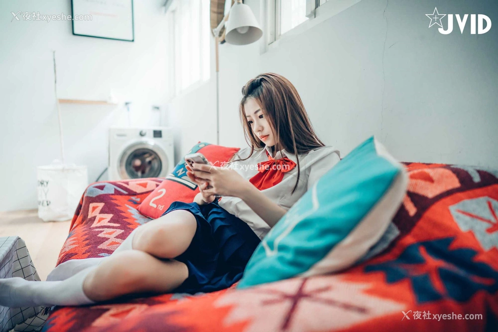 1P - 妍妍《抓到妹妹的把柄》