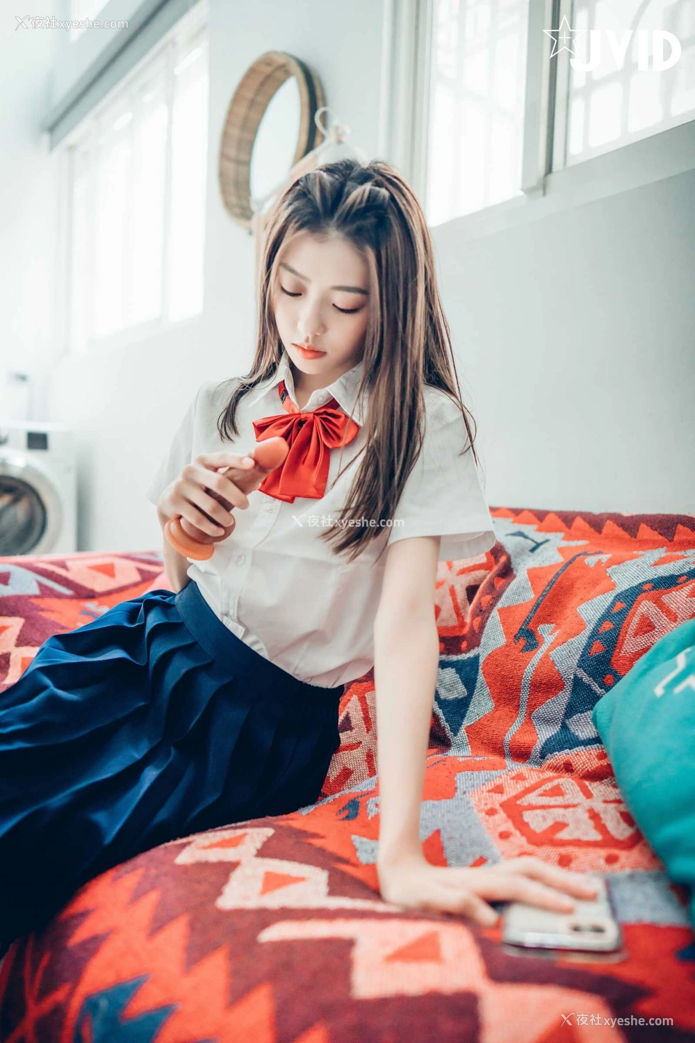 1P - 妍妍《抓到妹妹的把柄》