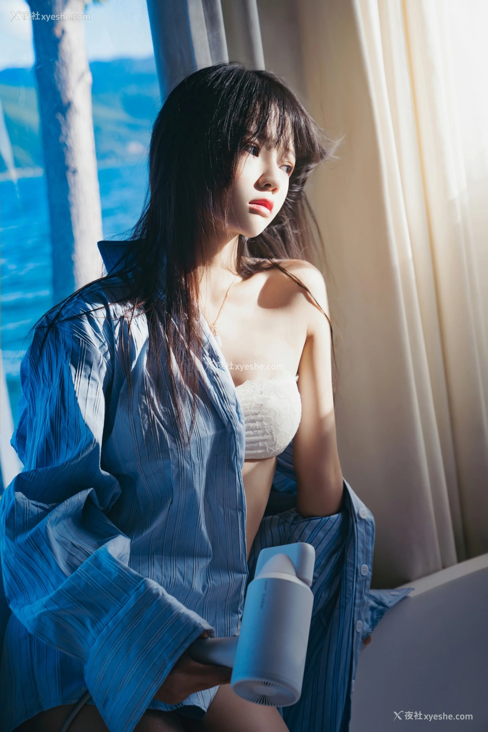 1P - 桜桃喵 – 蓝衬衫
