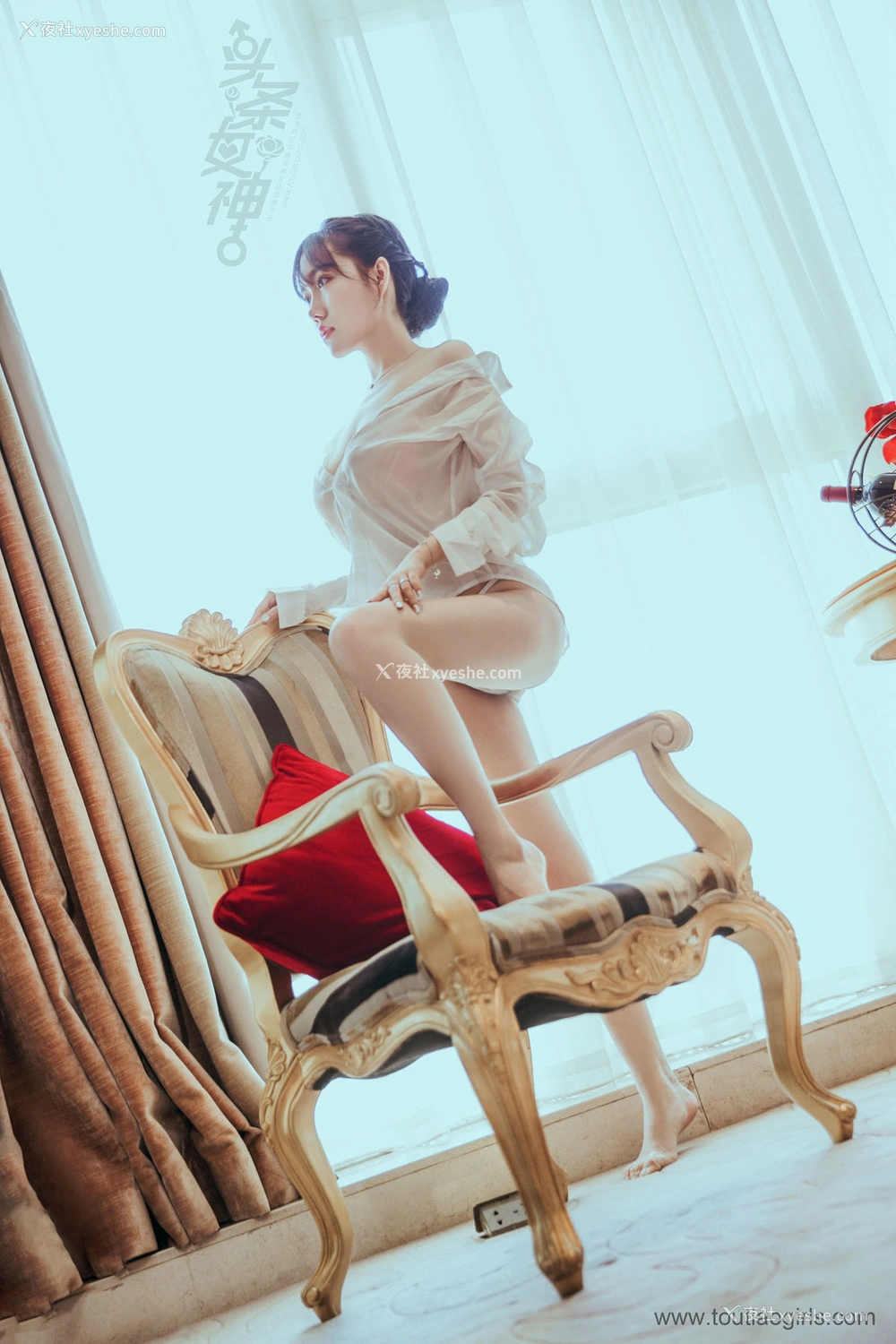 1P - [TouTiao头条女神] 陈亦菲 豆蔻花颜