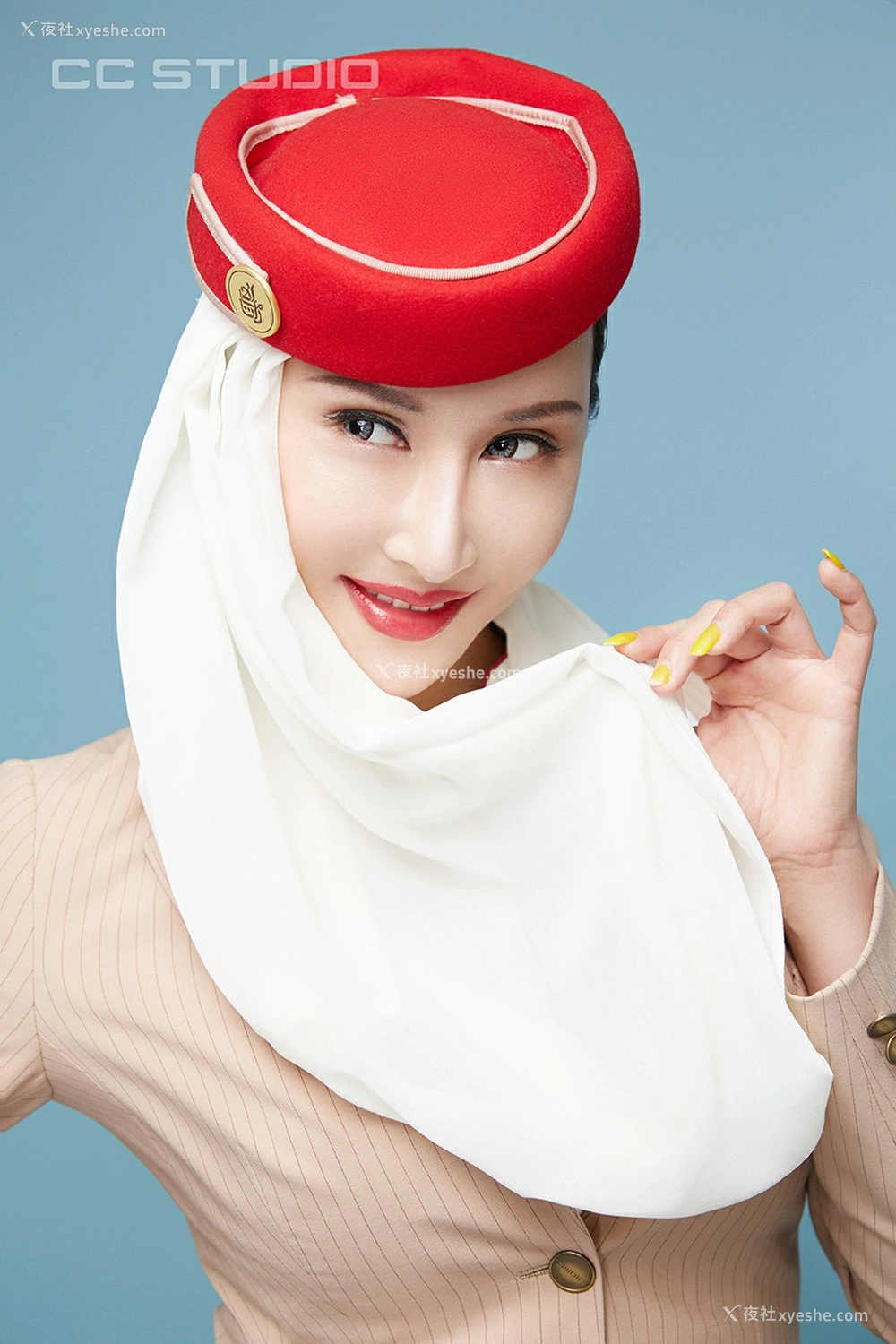 1P - [TouTiao头条女神] 曼苏拉娜 小时候的梦想是做一名空姐