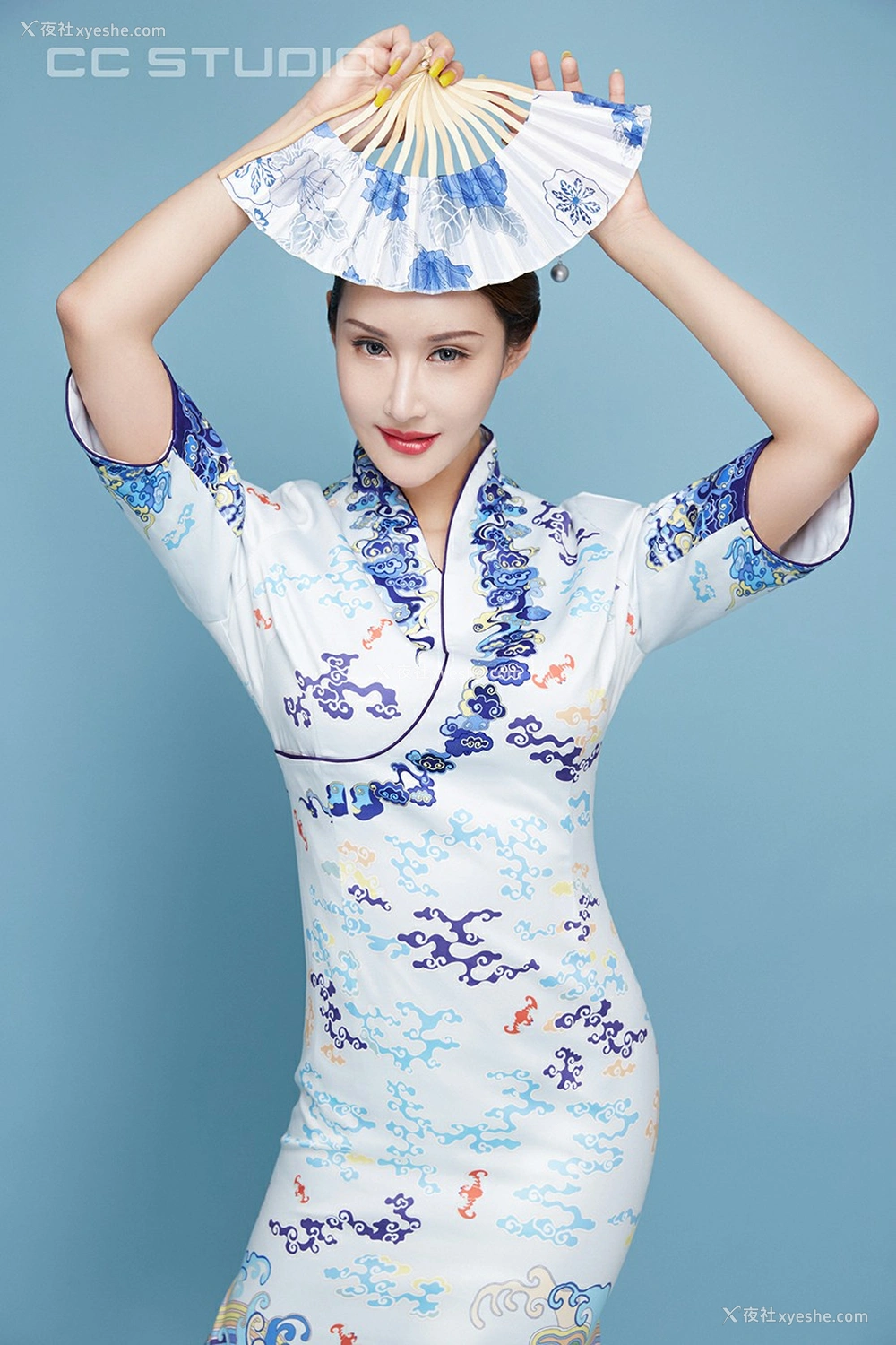 1P - [TouTiao头条女神] 曼苏拉娜 小时候的梦想是做一名空姐