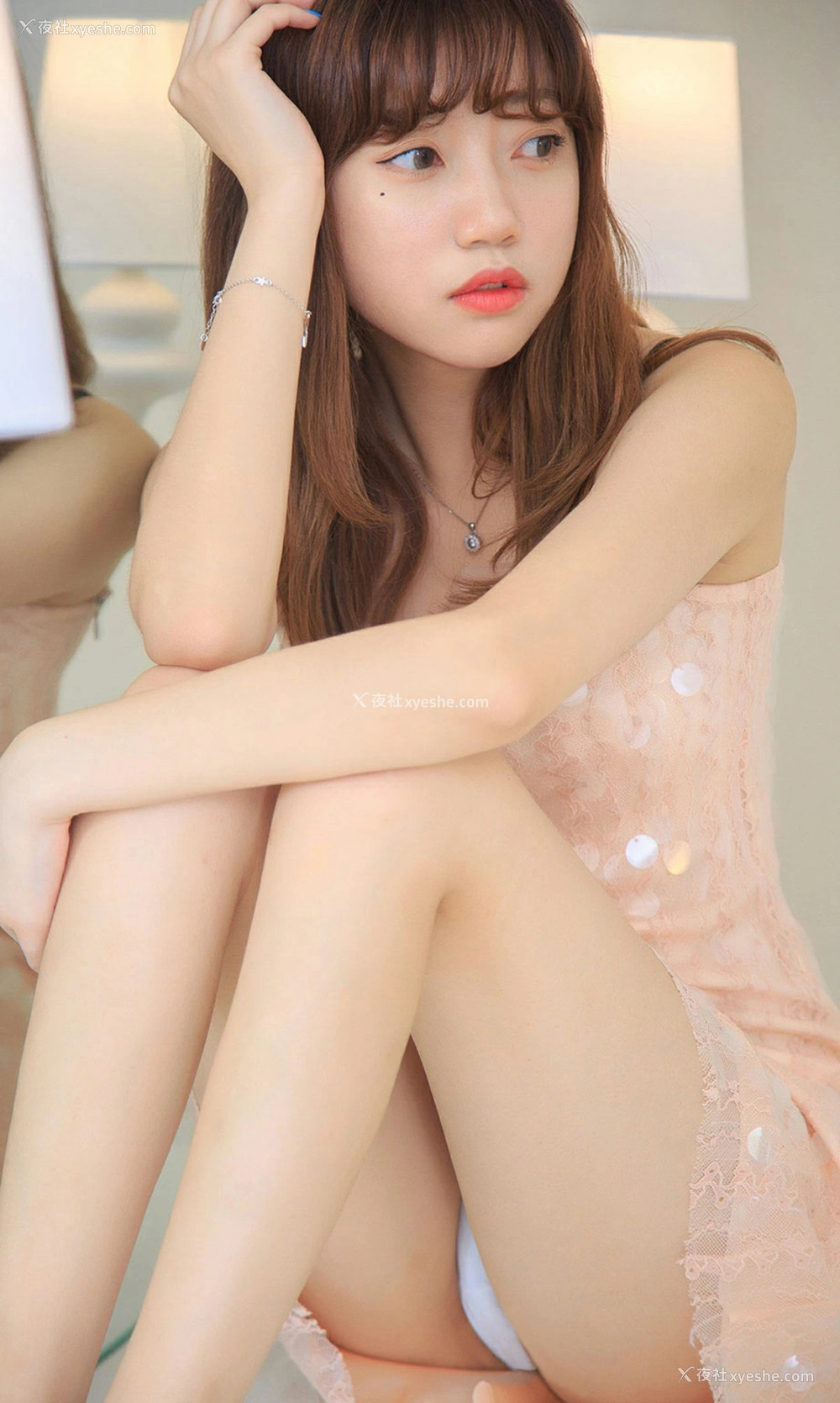 1P - [Ugirls尤果网]爱尤物 No.1569 甜心 粉色爆破