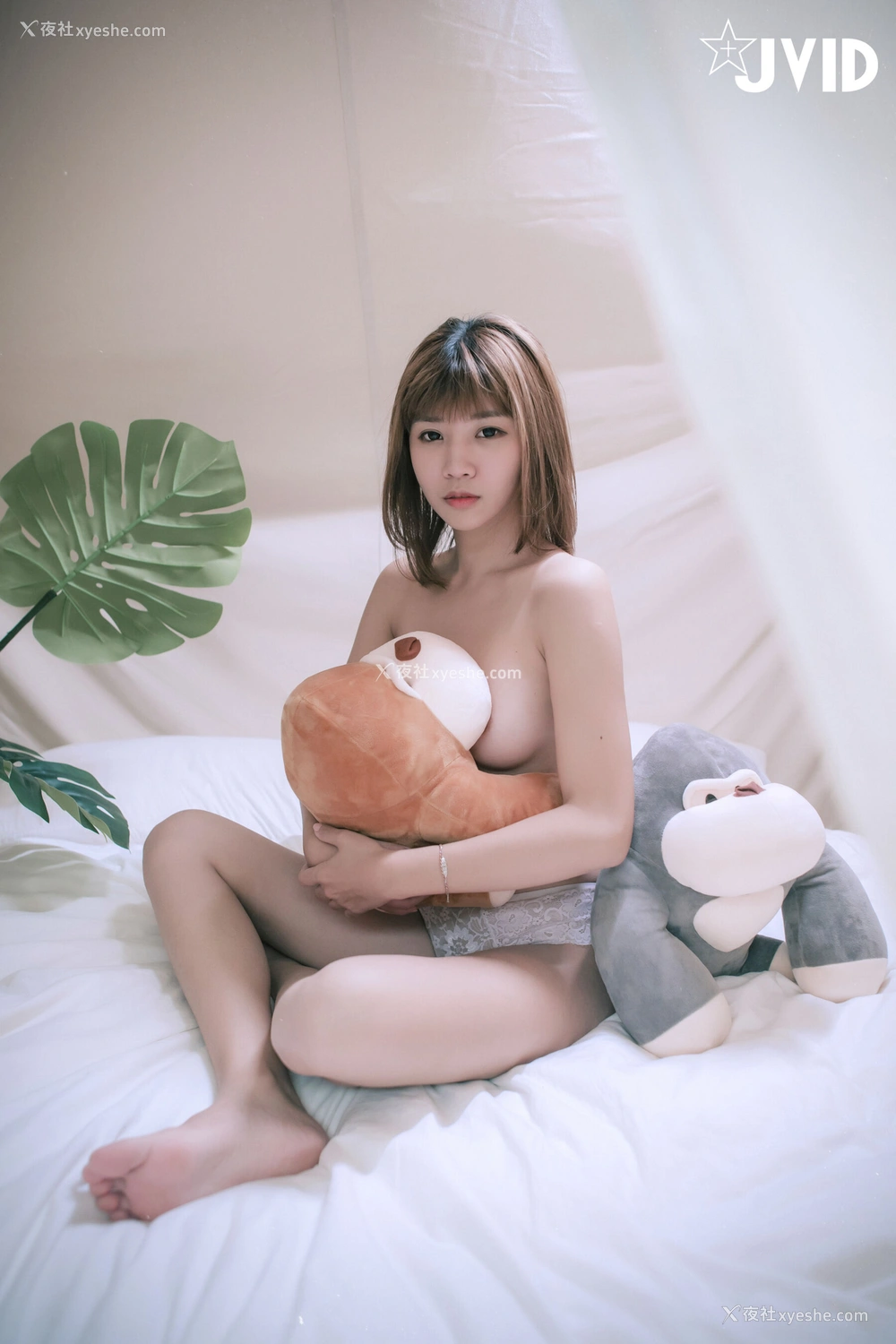 1P - 果宝宝《野外求生训练营 帐篷里的春天》