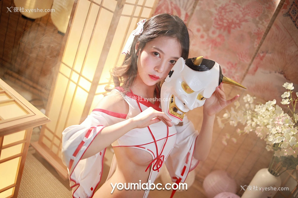 1P - [尤蜜YouMi] 抖娘利世 – 侍奉神明的少女