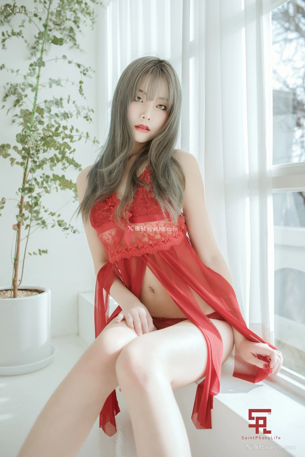 1P - [SaintPhotoLife] Yuna – Growing Up