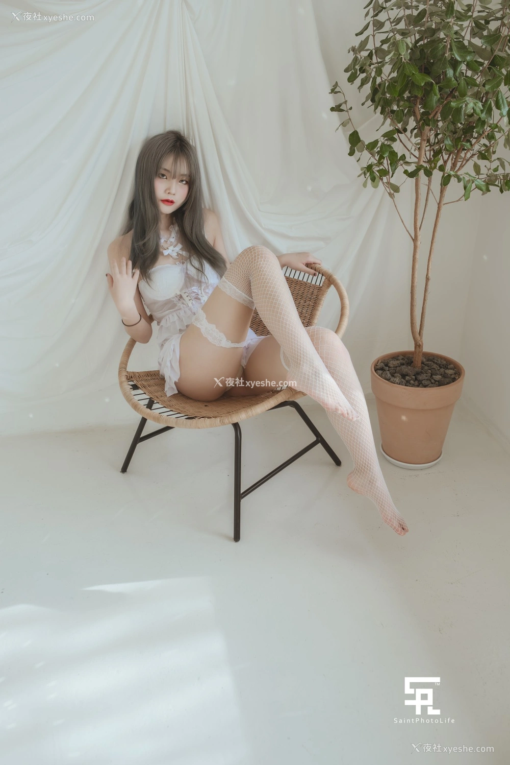 1P - [SaintPhotoLife] Yuna – Growing Up