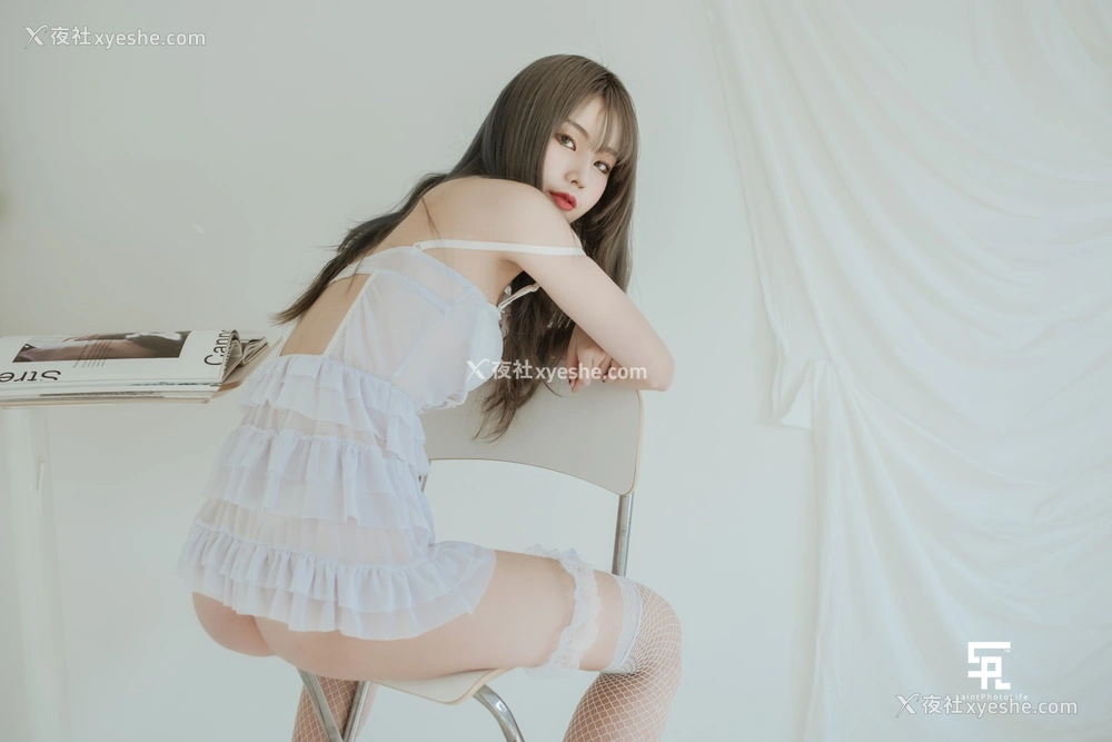 1P - [SaintPhotoLife] Yuna – Growing Up