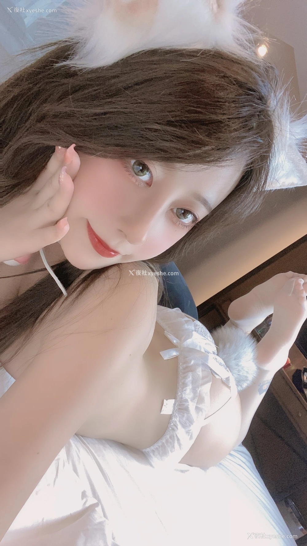 1P - 奈汐酱nice – 蕾丝白狐