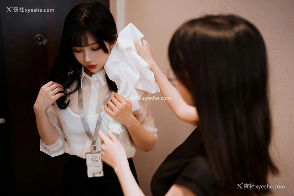 1P - rioko凉凉子&面饼仙儿 – OL百合篇
