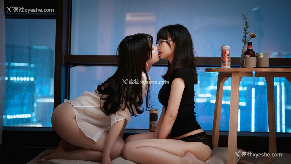 1P - rioko凉凉子&面饼仙儿 – OL百合篇