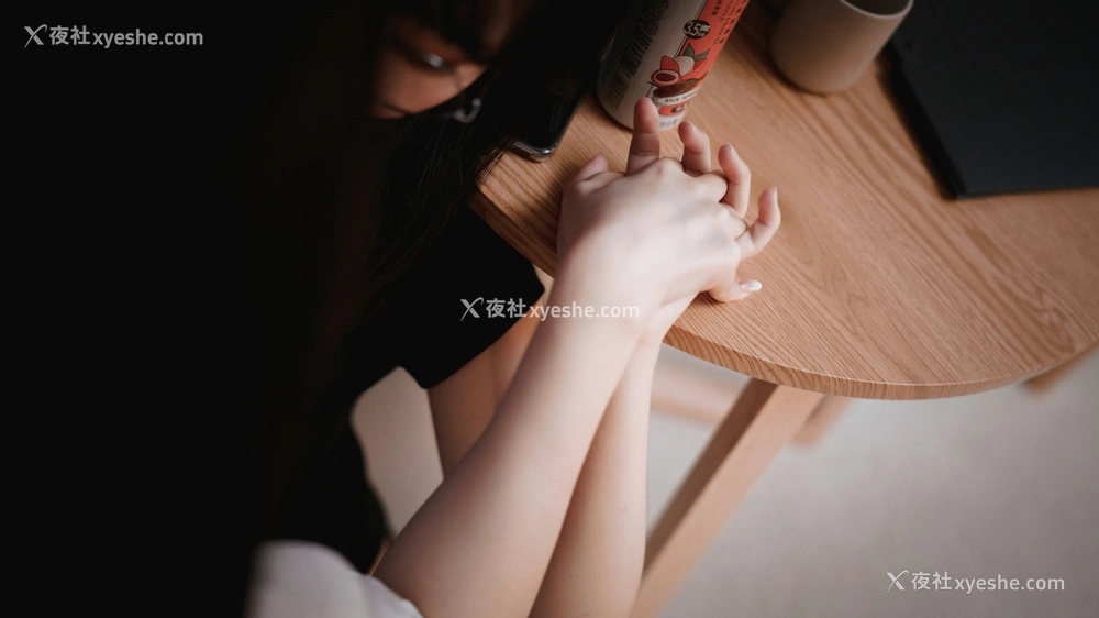 1P - rioko凉凉子&面饼仙儿 – OL百合篇