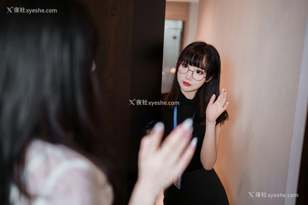 1P - rioko凉凉子&面饼仙儿 – OL百合篇