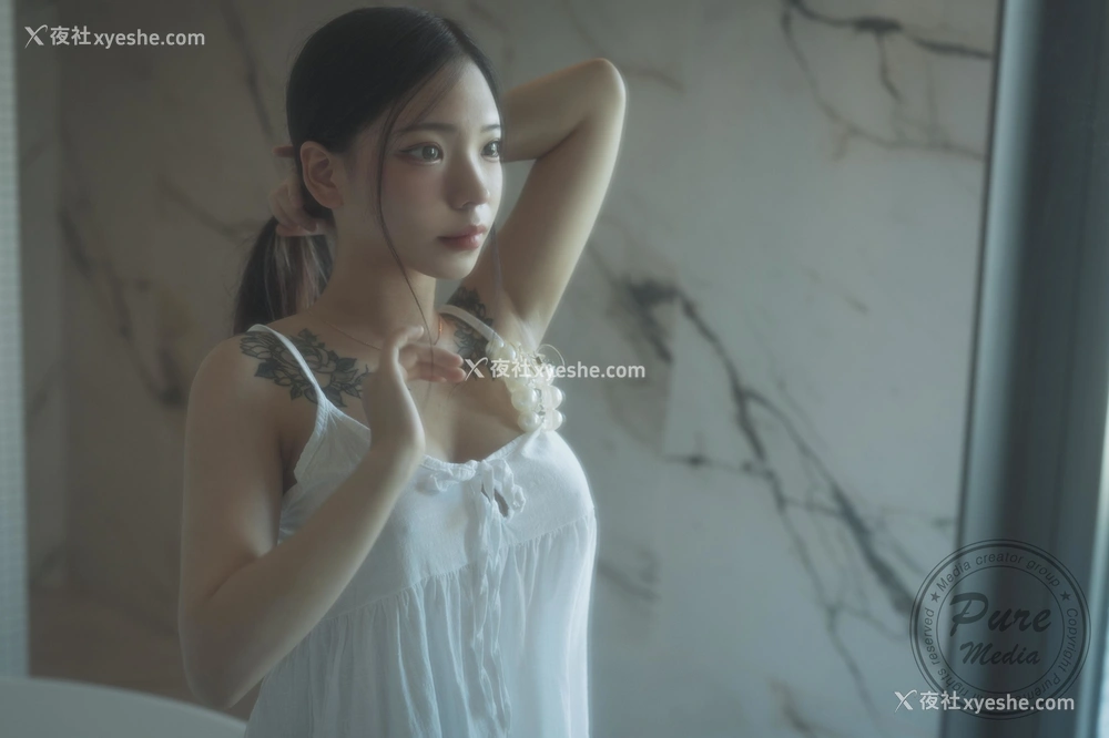 1P - [PURE MEDIA] Vol.196 – Yeon-hwa
