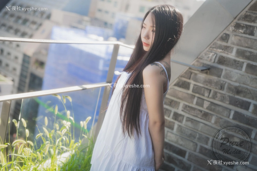 1P - [PURE MEDIA] Vol.196 – Yeon-hwa