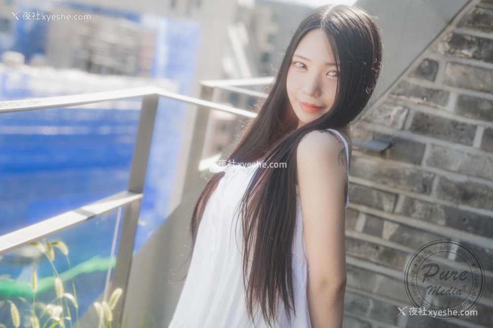1P - [PURE MEDIA] Vol.196 – Yeon-hwa
