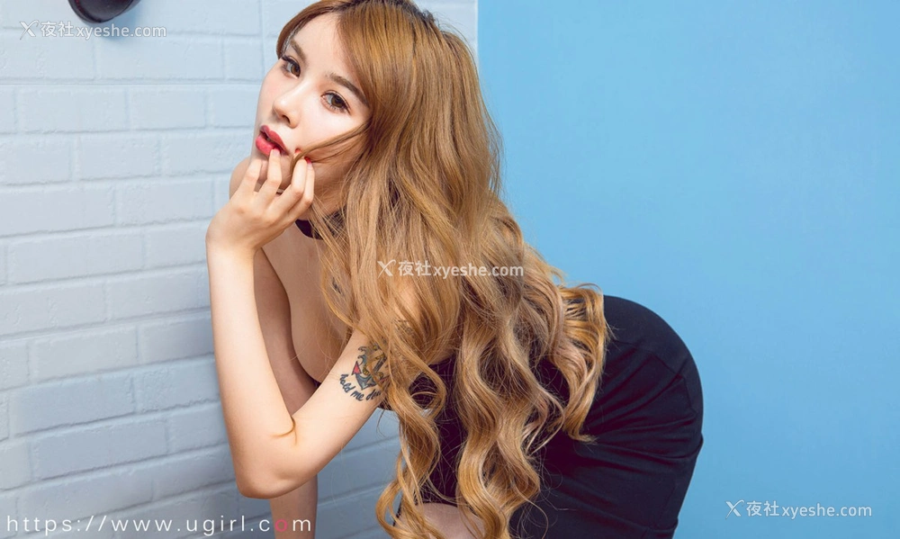1P - [Ugirls尤果网]爱尤物 No.1826 左函漪 水波漪漪