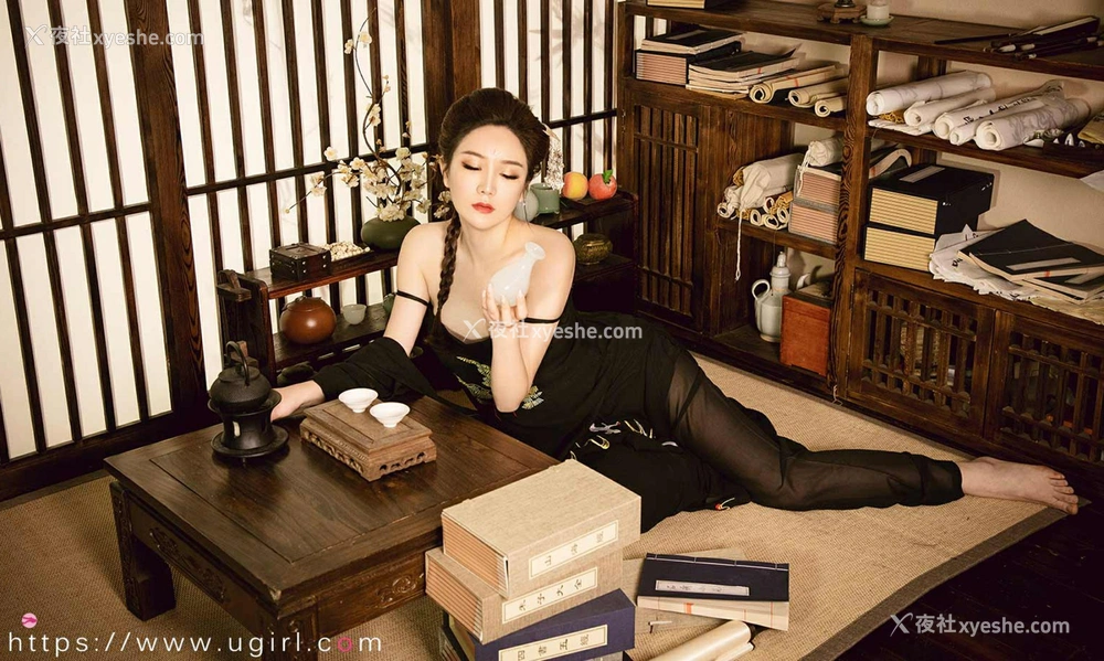 1P - [Ugirls尤果网]爱尤物专辑 No.2010 金梓琳 华灯初上夜会霓裳