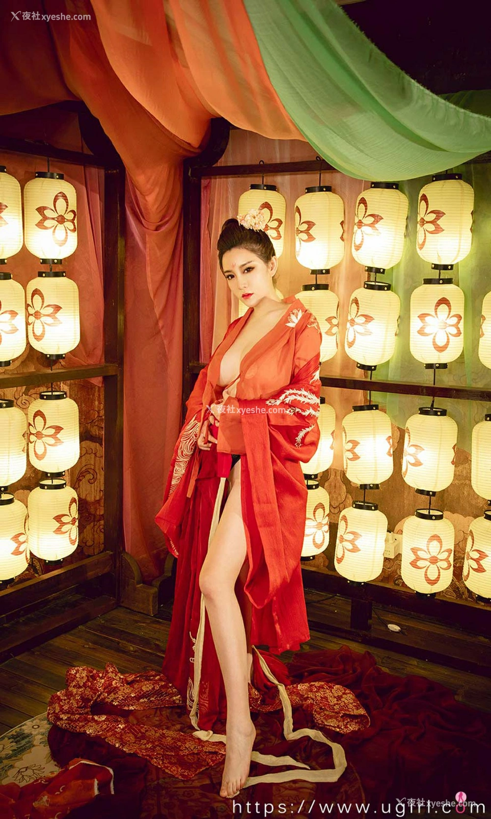 1P - [Ugirls尤果网]爱尤物专辑 No.2010 金梓琳 华灯初上夜会霓裳