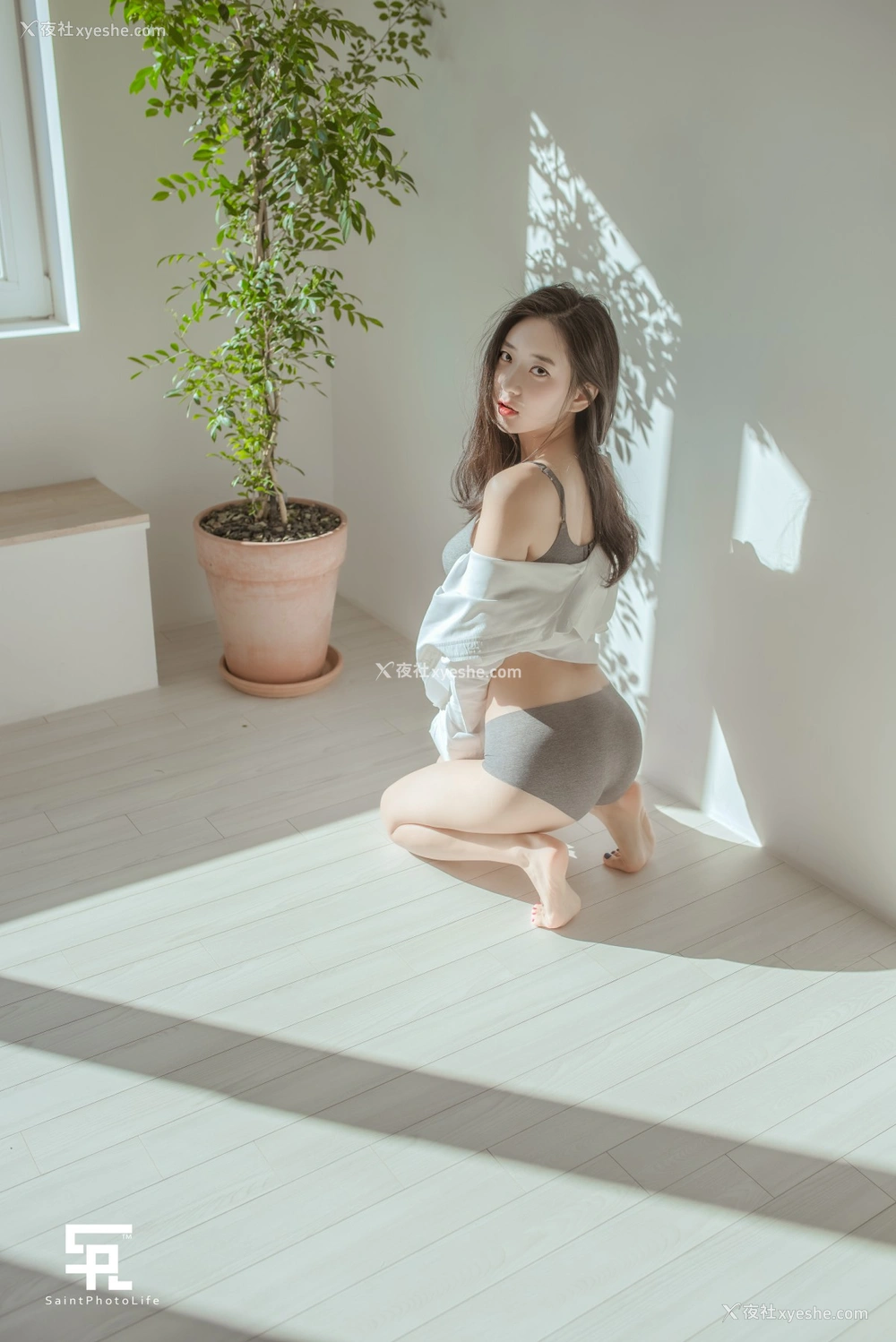 1P - [SaintPhotoLife] Zenny – Romance