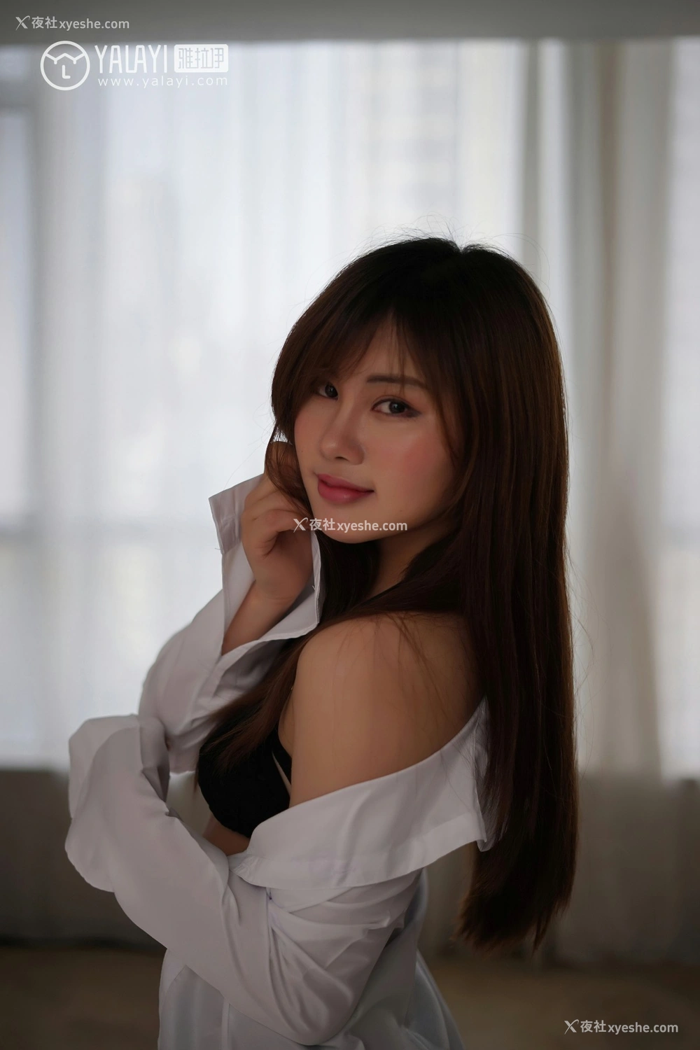 1P - [YALAYI雅拉伊] NO.002 妮妮的黑丝诱惑 艾妮妮