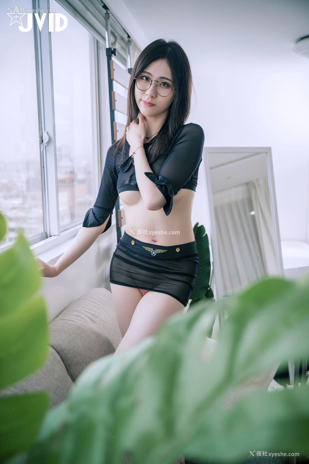 1P - 阿黎《性感暗黑空姐》