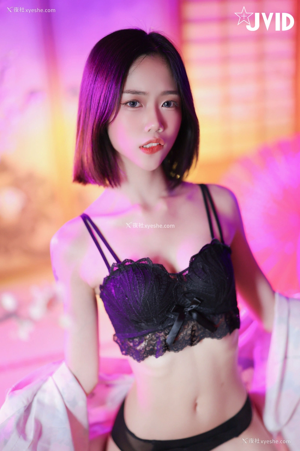 1P - 柔柔《自摸高潮升天》