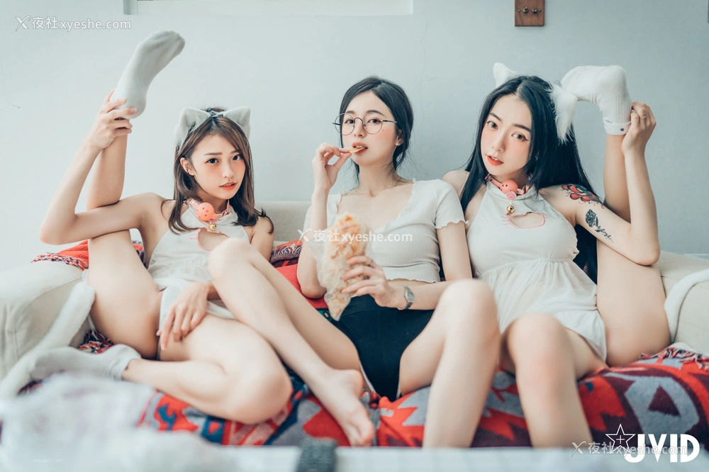 1P - 辰辰×飘飘×妍妍《她和她的两只猫咪》