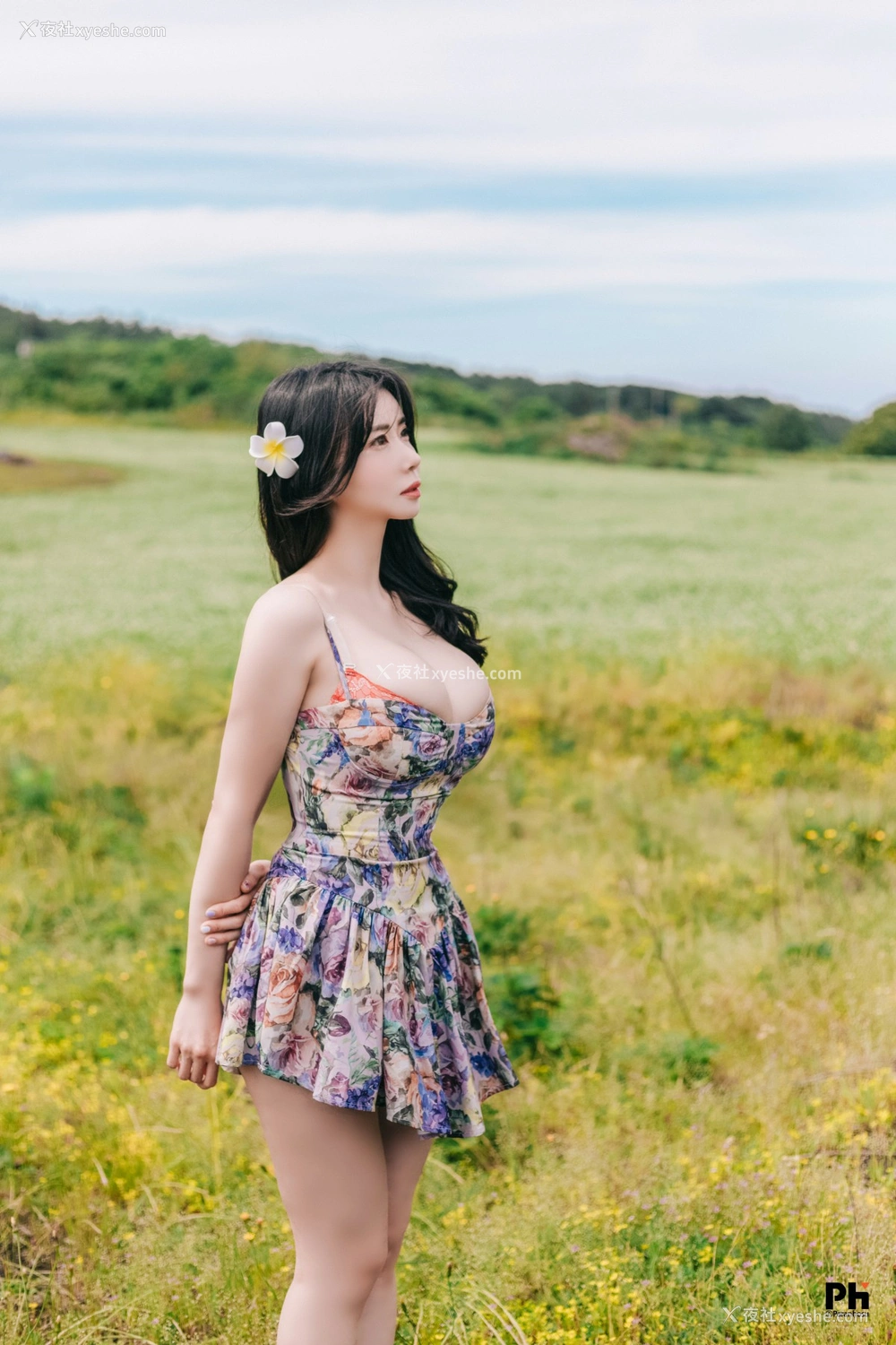 1P - Paranhosu – Sia_S22 Photo Book Vol.8 – Adorable Sia