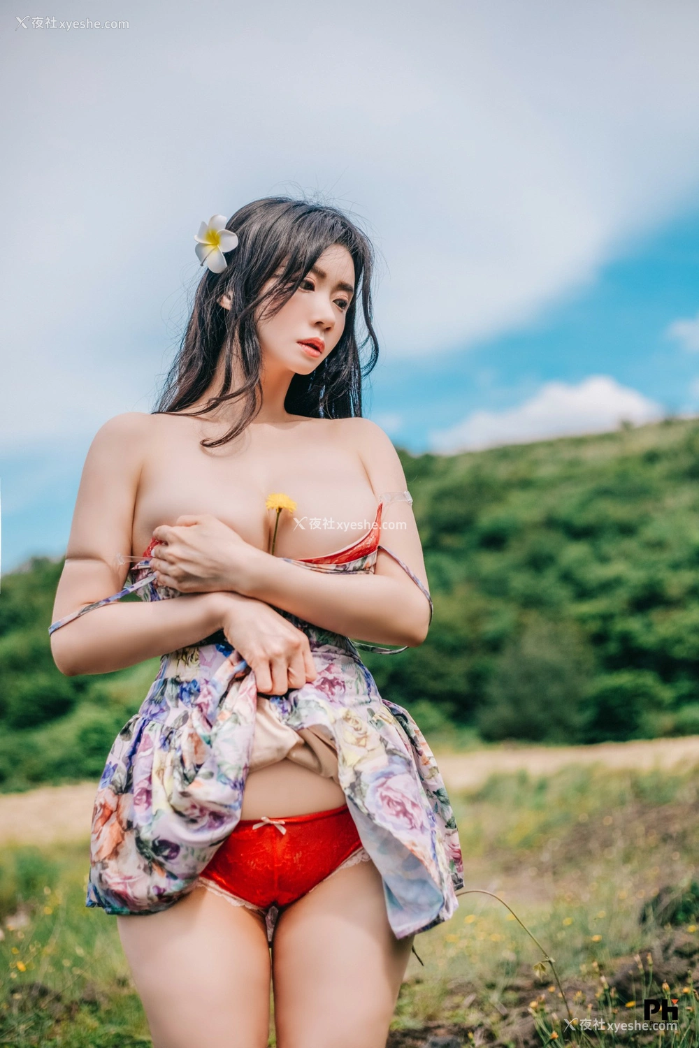 1P - Paranhosu – Sia_S22 Photo Book Vol.8 – Adorable Sia