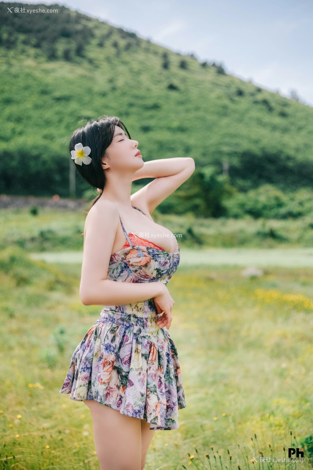 1P - Paranhosu – Sia_S22 Photo Book Vol.8 – Adorable Sia