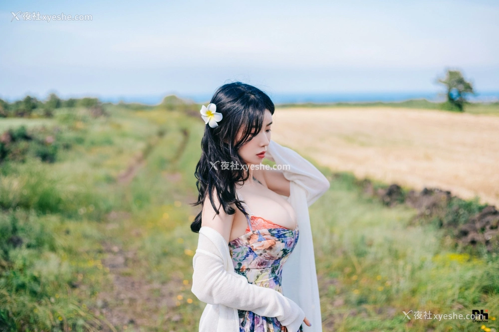 1P - Paranhosu – Sia_S22 Photo Book Vol.8 – Adorable Sia