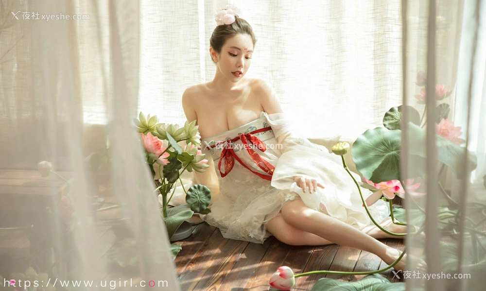 1P - [Ugirls尤果网]爱尤物专辑 No.1923 妮小妖 花满月夜