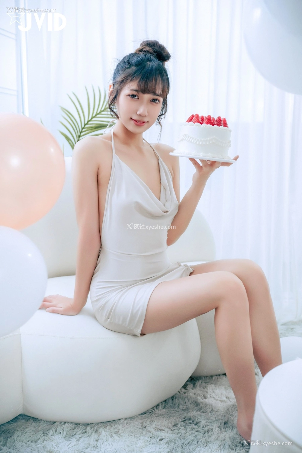 1P - 井野奈&肉包《色欲融合の闺蜜庆生派对》