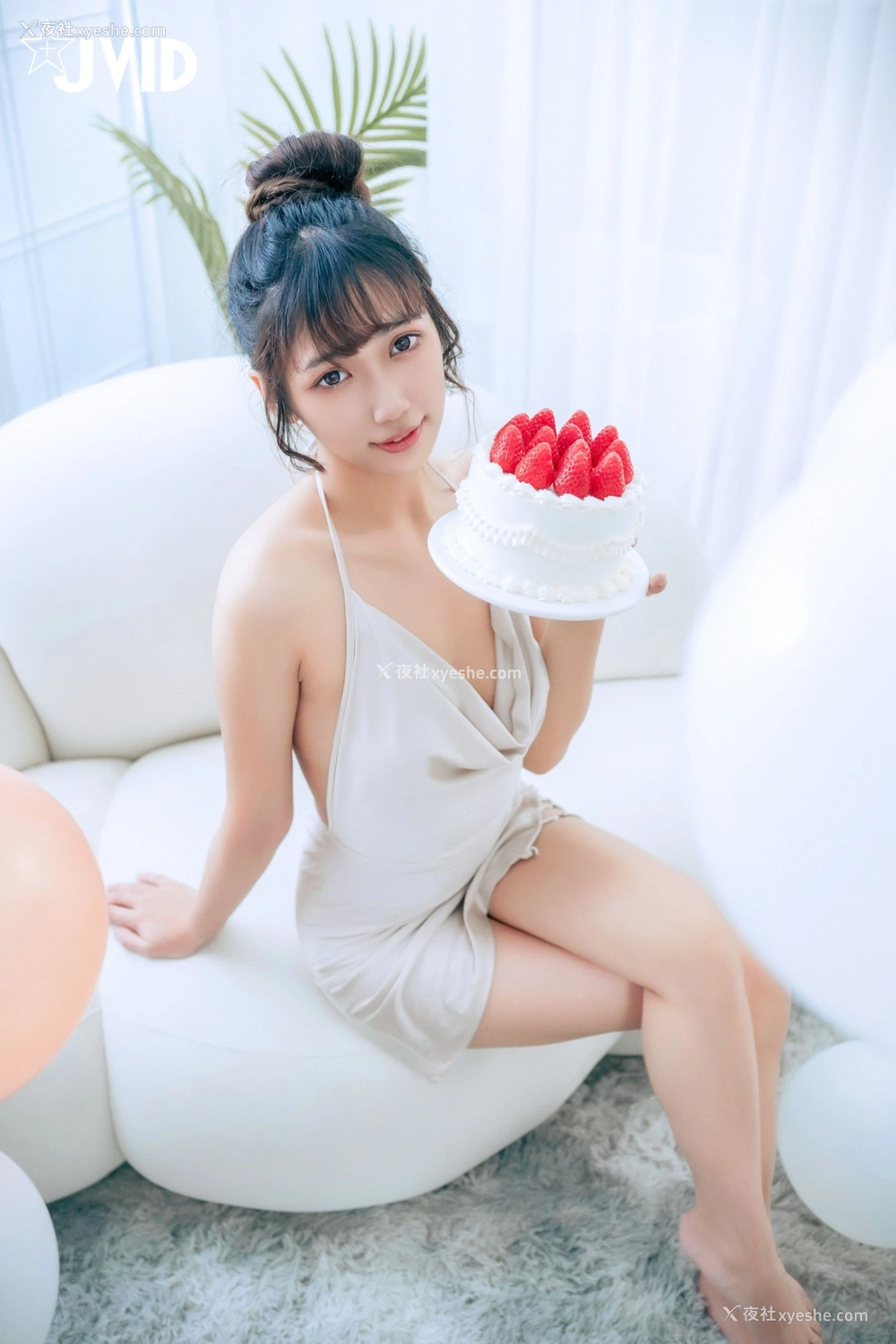 1P - 井野奈&肉包《色欲融合の闺蜜庆生派对》