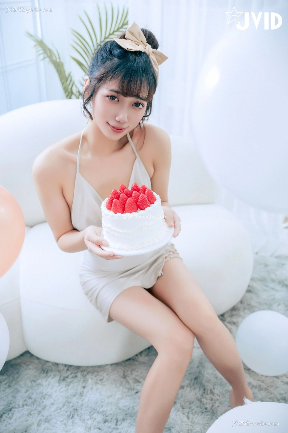 1P - 井野奈&肉包《色欲融合の闺蜜庆生派对》