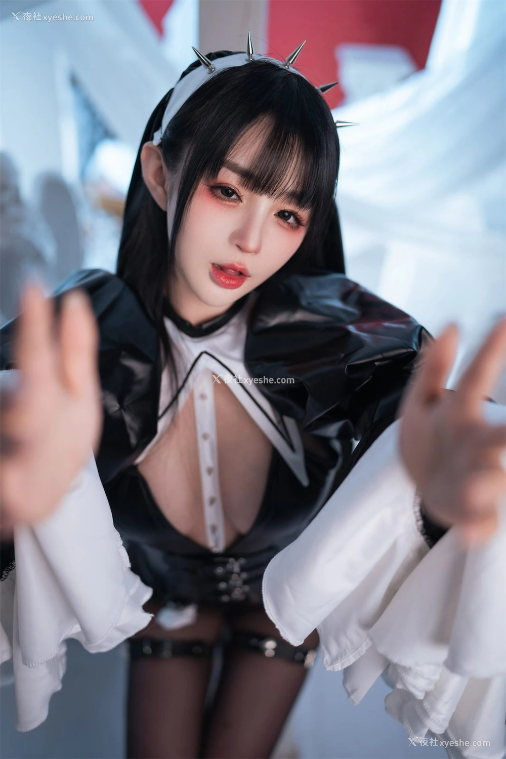 1P - 桜井宁宁 – 皮衣修女