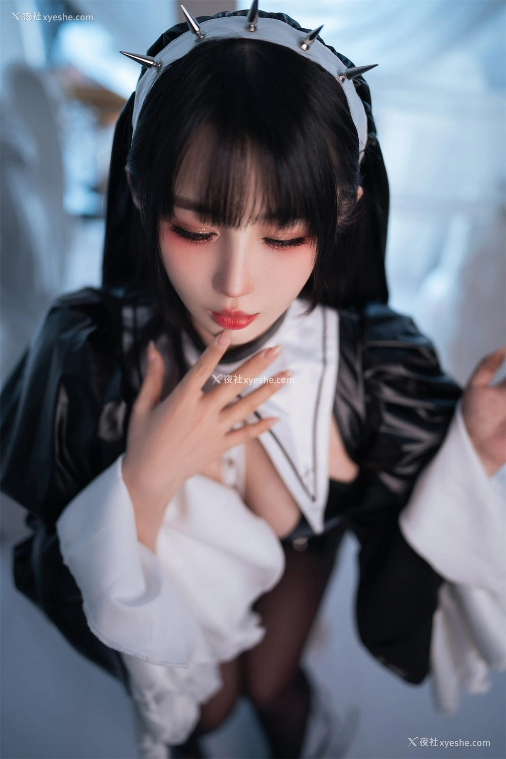 1P - 桜井宁宁 – 皮衣修女