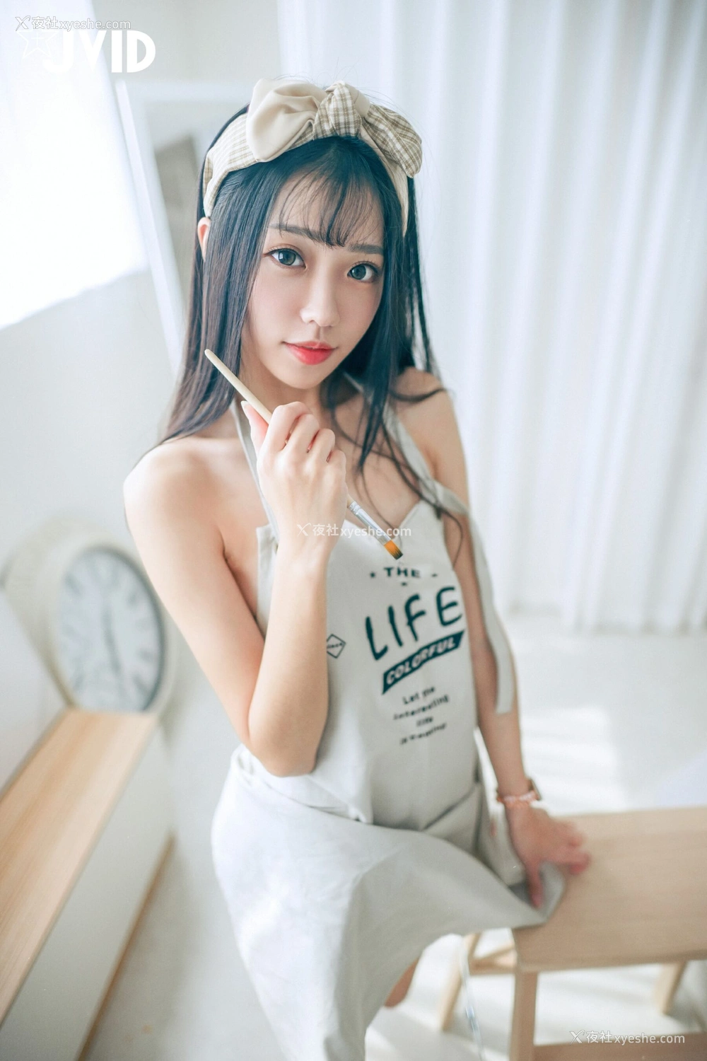 1P - 妍妍《裸体“插”画家》