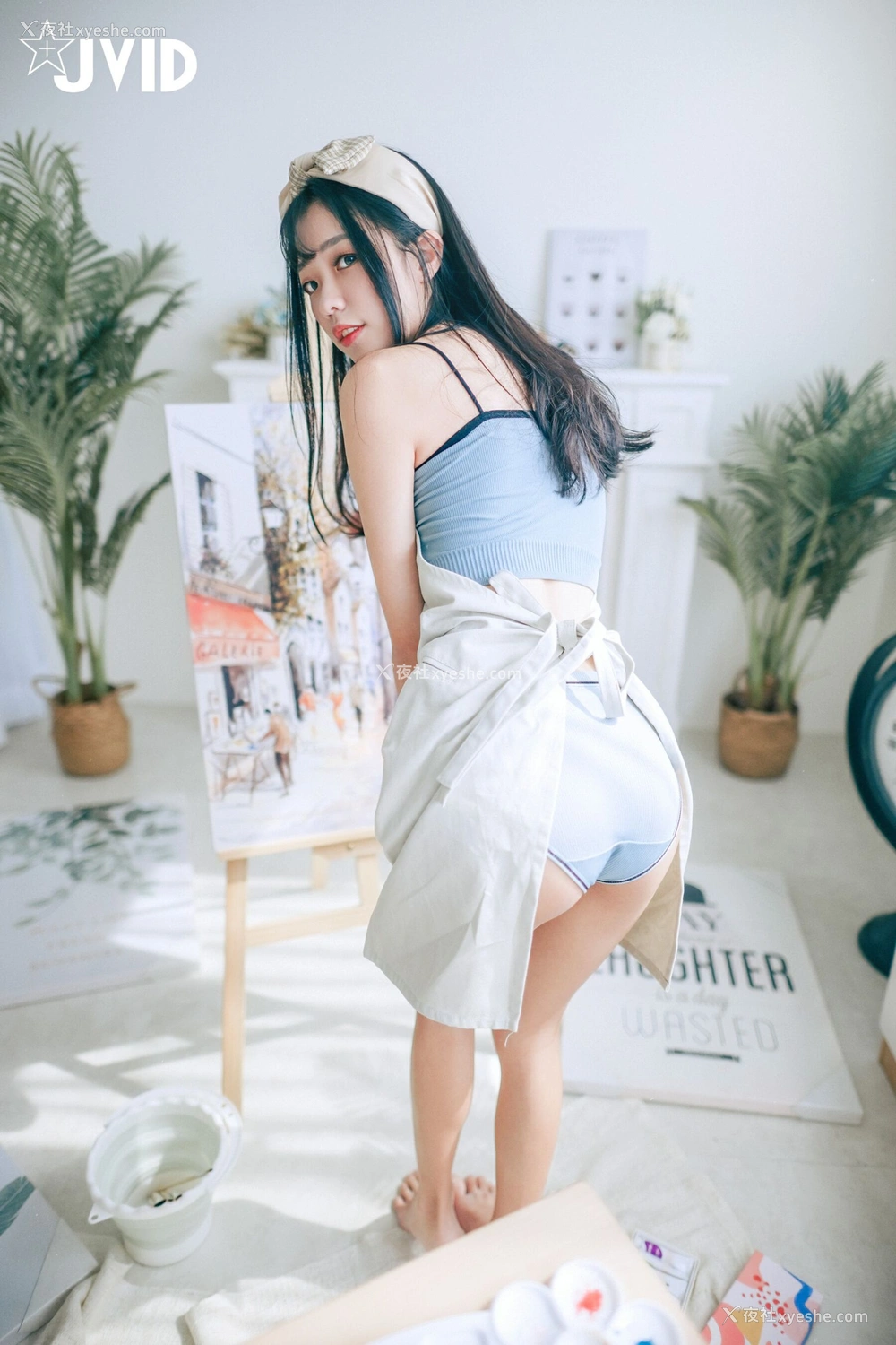 1P - 妍妍《裸体“插”画家》