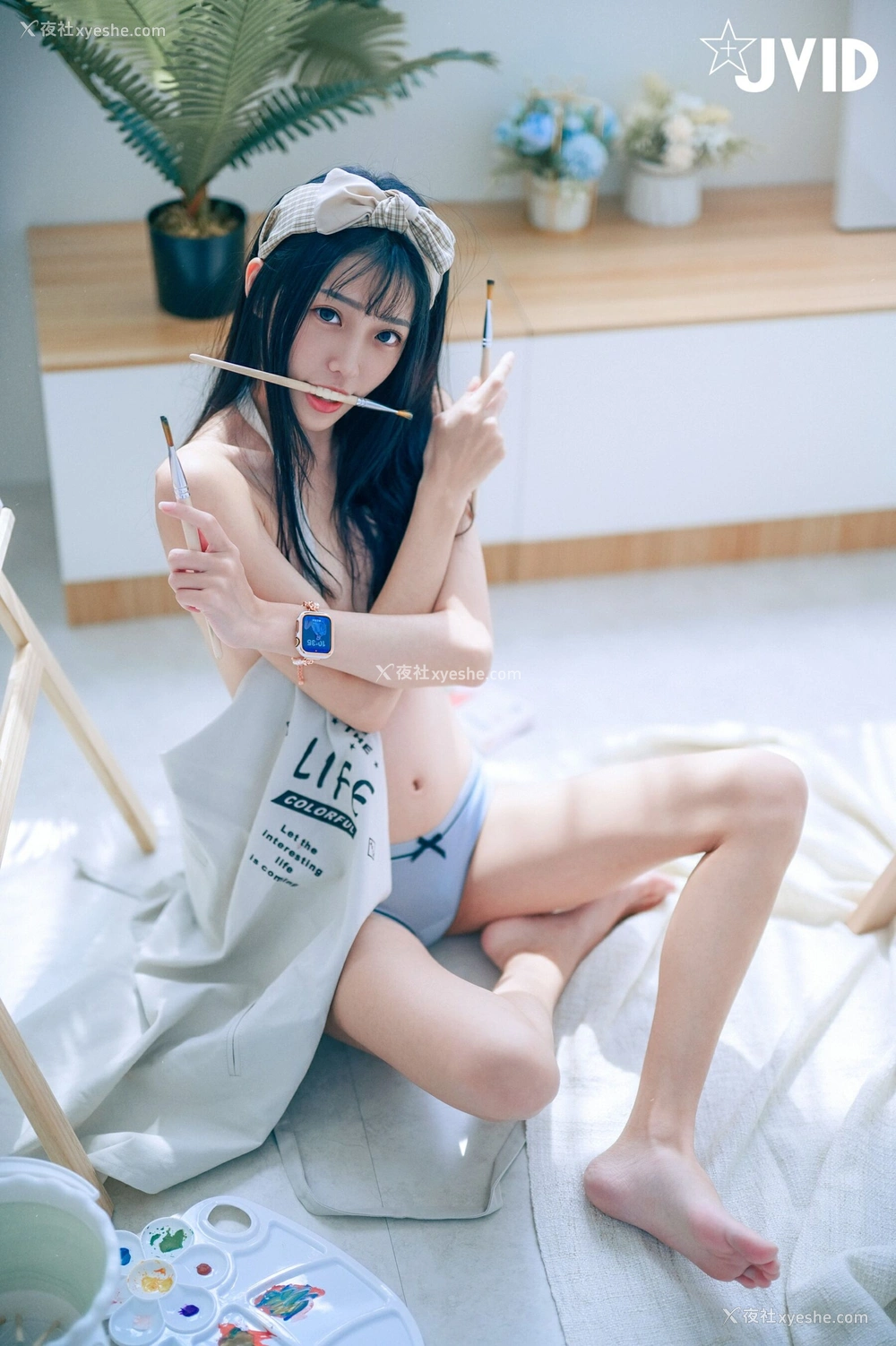 1P - 妍妍《裸体“插”画家》