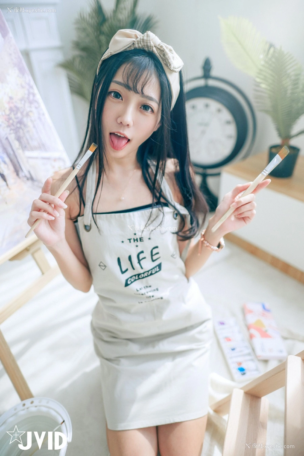 1P - 妍妍《裸体“插”画家》
