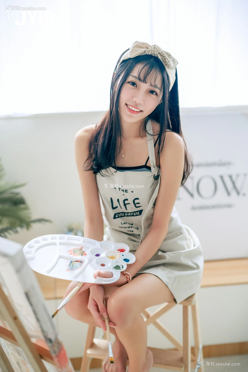 1P - 妍妍《裸体“插”画家》