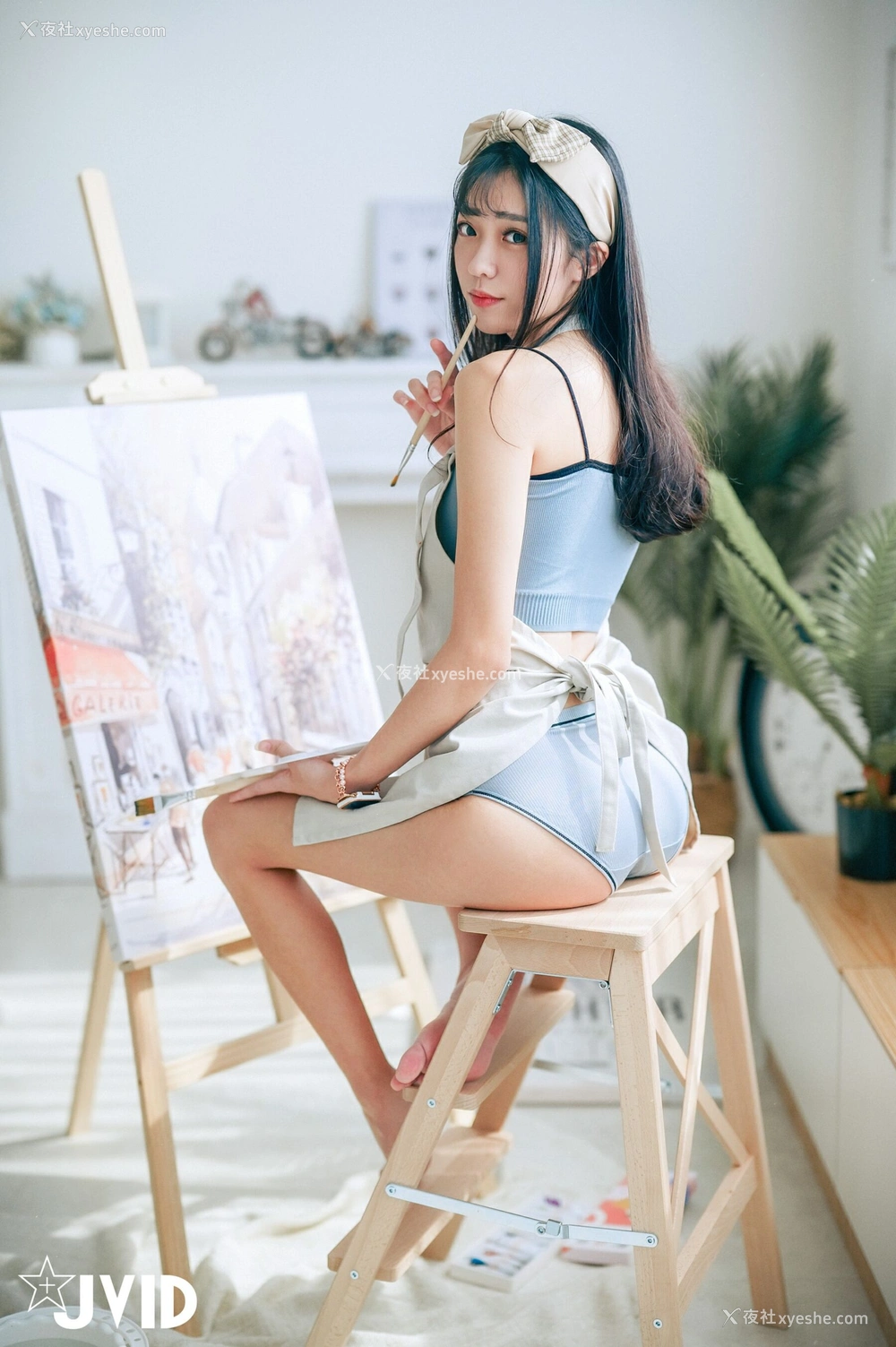 1P - 妍妍《裸体“插”画家》