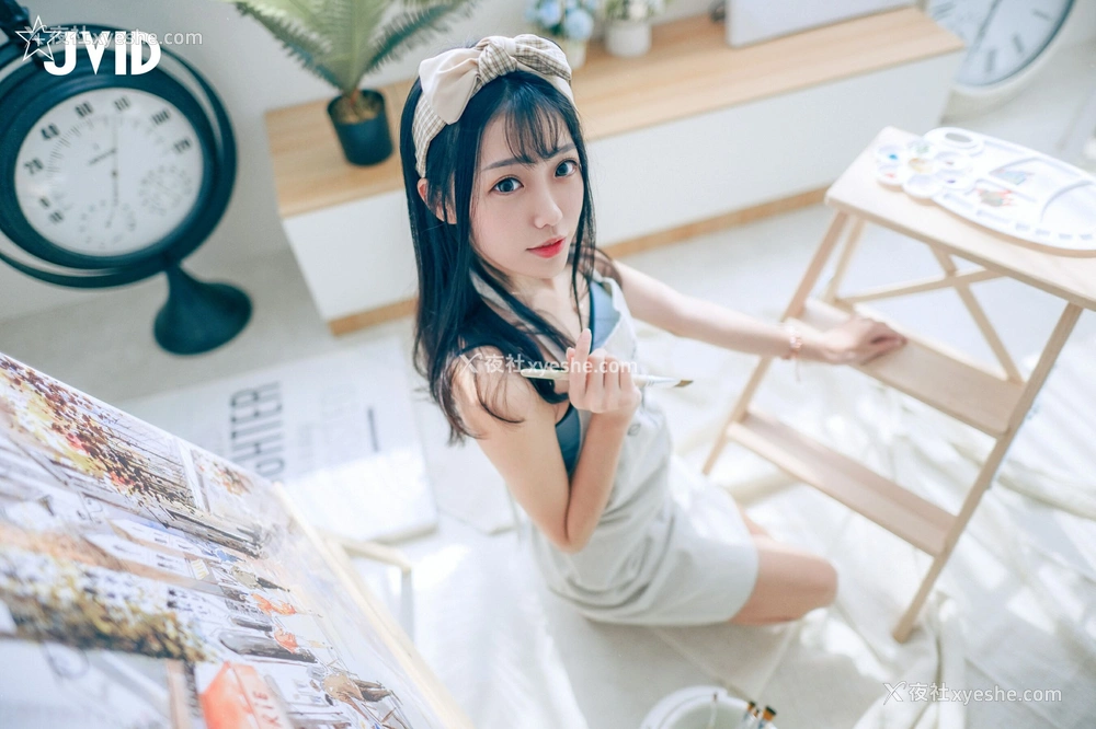 1P - 妍妍《裸体“插”画家》
