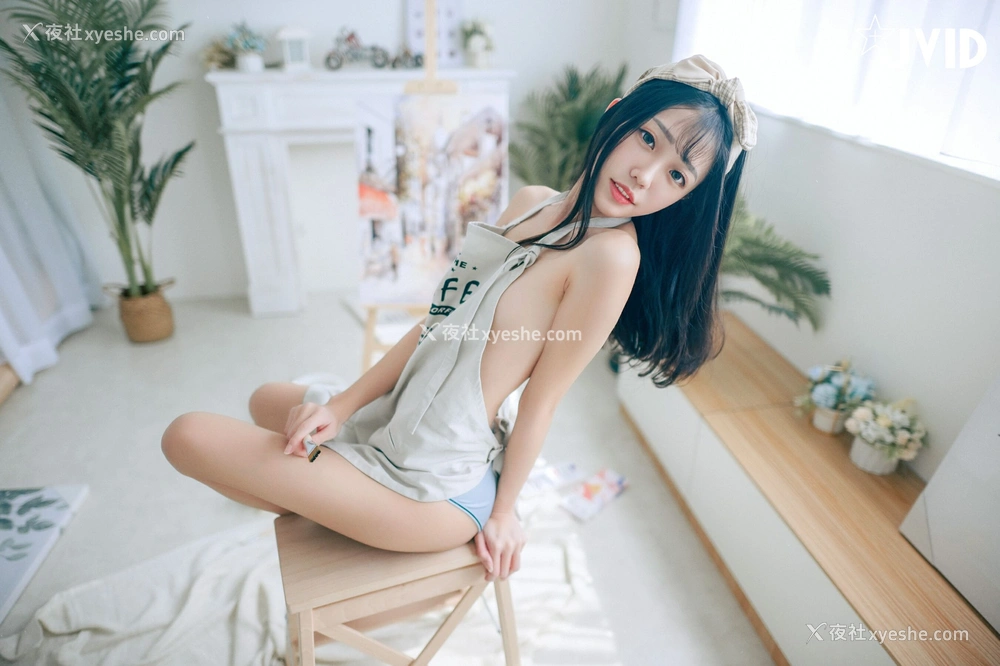1P - 妍妍《裸体“插”画家》