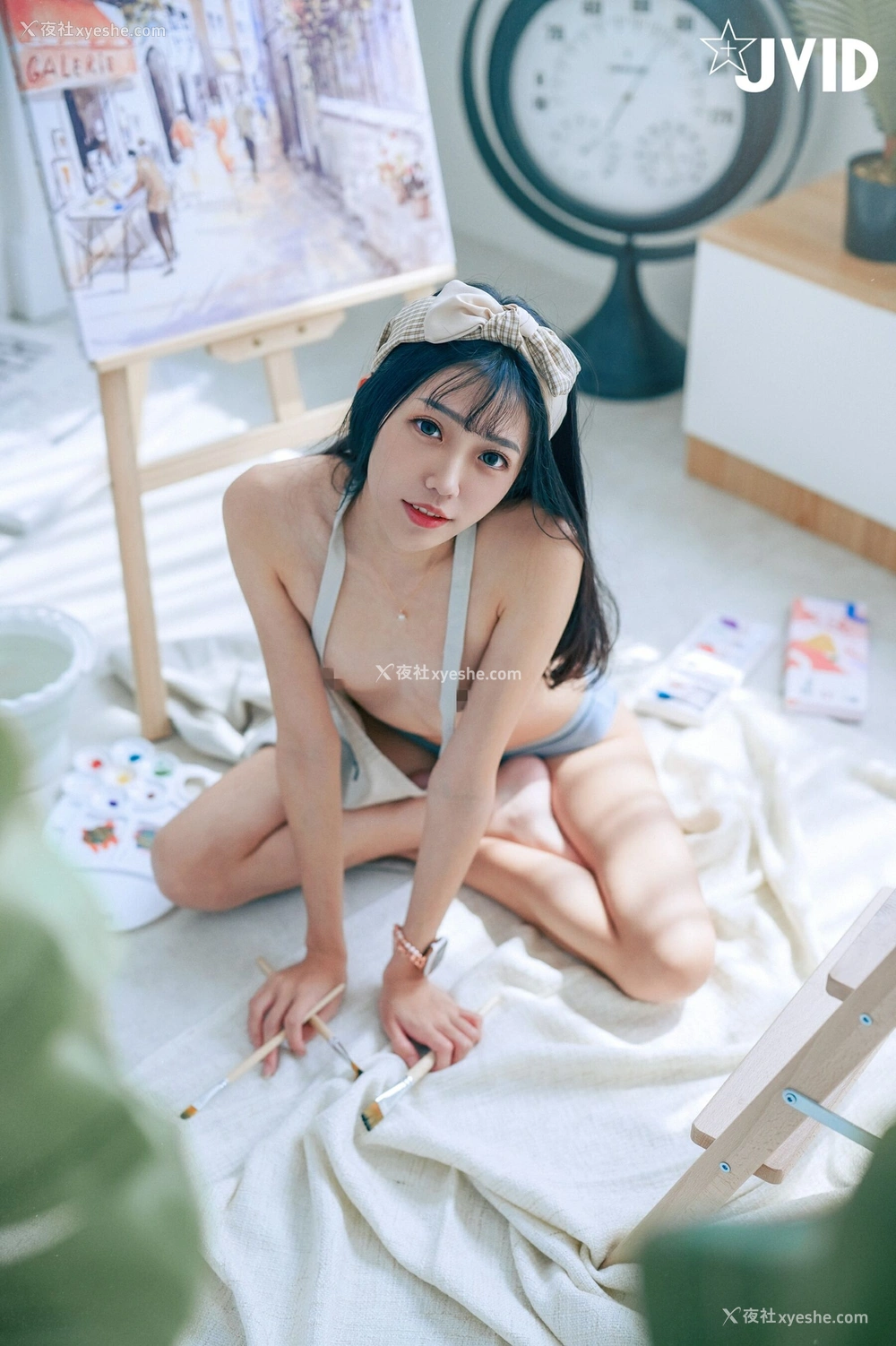 1P - 妍妍《裸体“插”画家》