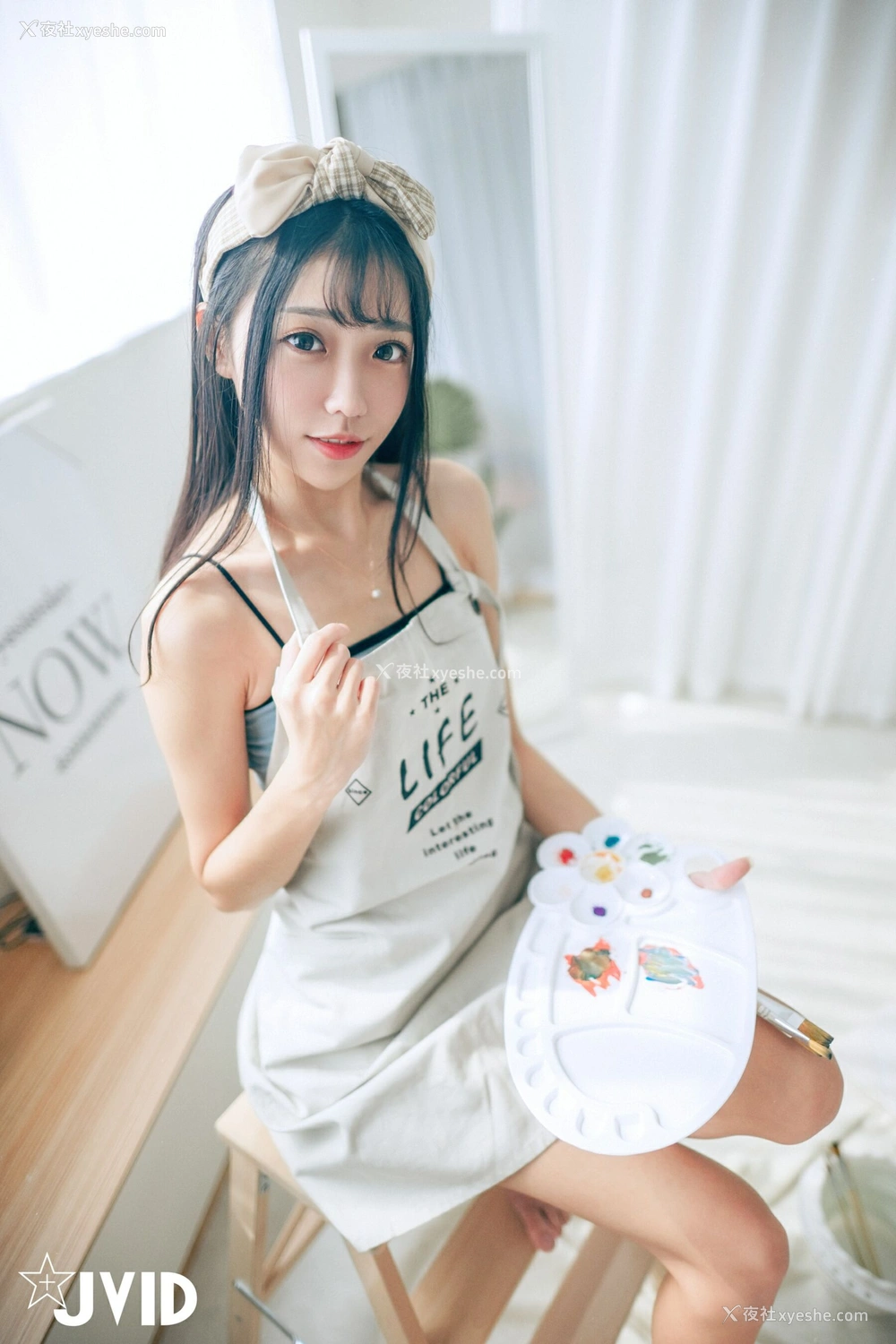 1P - 妍妍《裸体“插”画家》