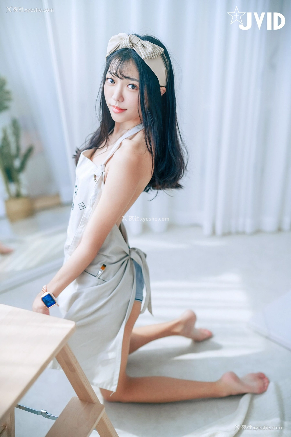 1P - 妍妍《裸体“插”画家》
